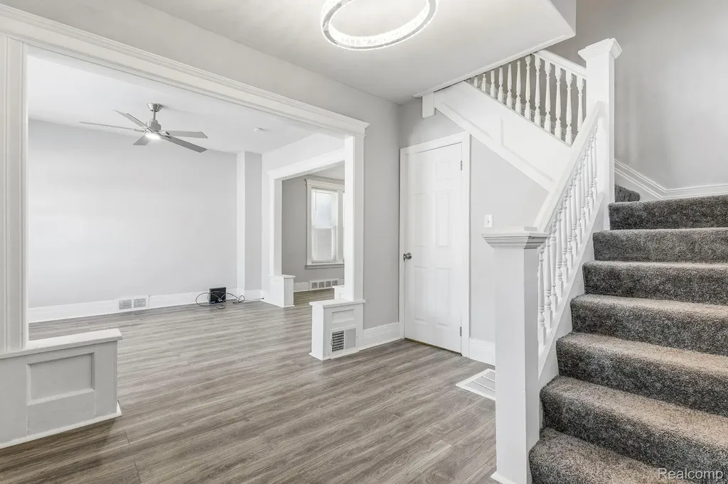 53 Cortland Street Highland Park City MI 48203