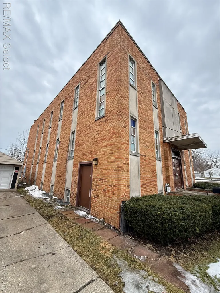 3302 Whittier Avenue Flint City MI 48506