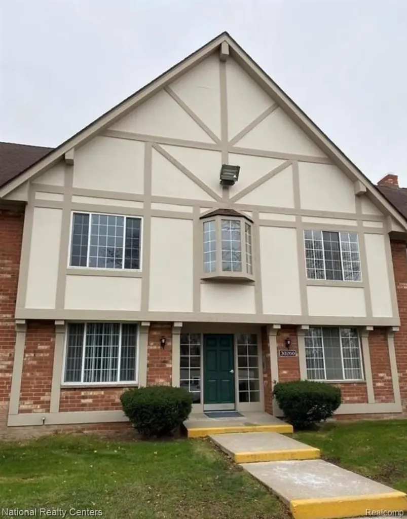 30260 Southfield Road Southfield City MI 48076
