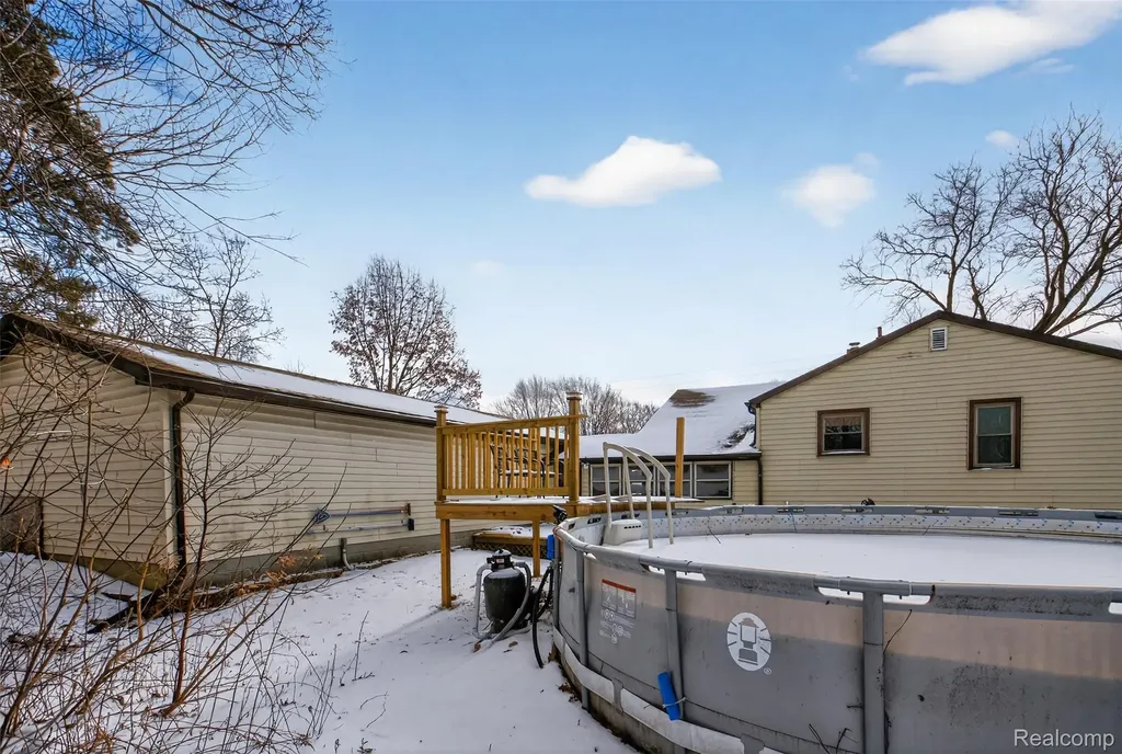 3241 Curtis Road Bridgeport Charter Township MI 48415