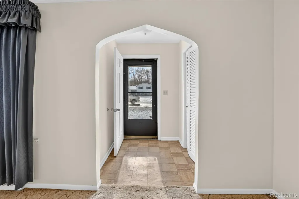 3241 Curtis Road Bridgeport Charter Township MI 48415