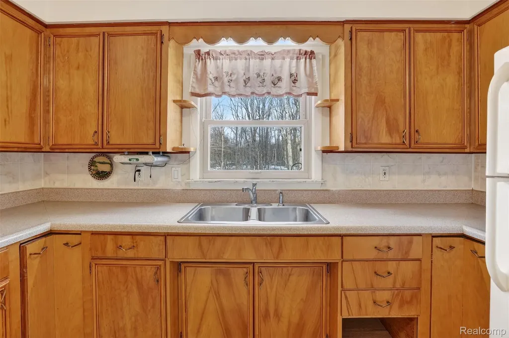 3241 Curtis Road Bridgeport Charter Township MI 48415