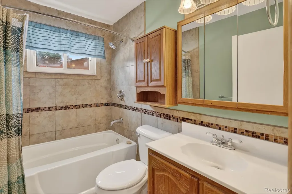 3241 Curtis Road Bridgeport Charter Township MI 48415