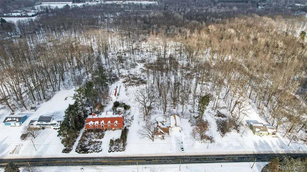 3241 Curtis Road Bridgeport Charter Township MI 48415