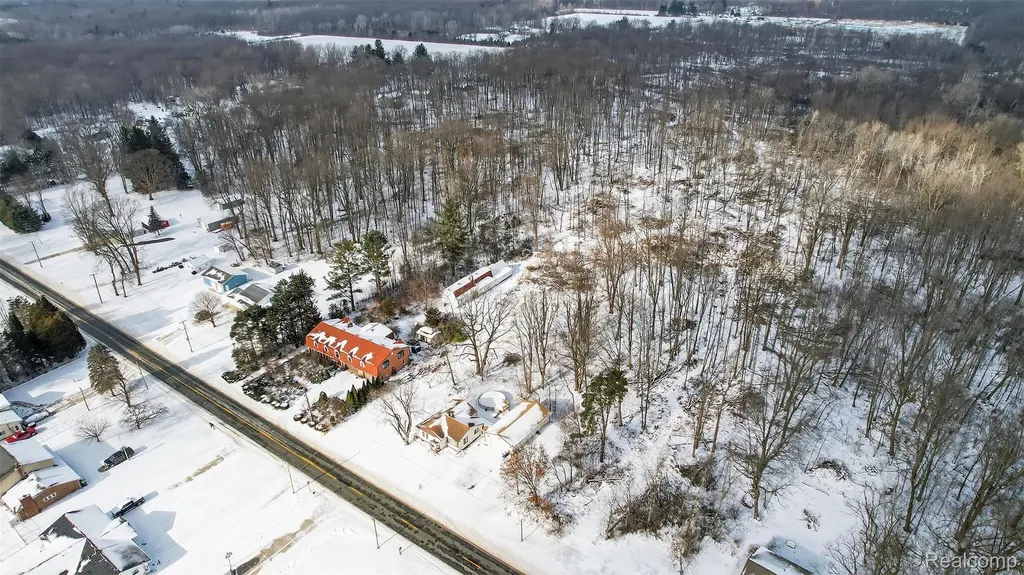 3241 Curtis Road Bridgeport Charter Township MI 48415