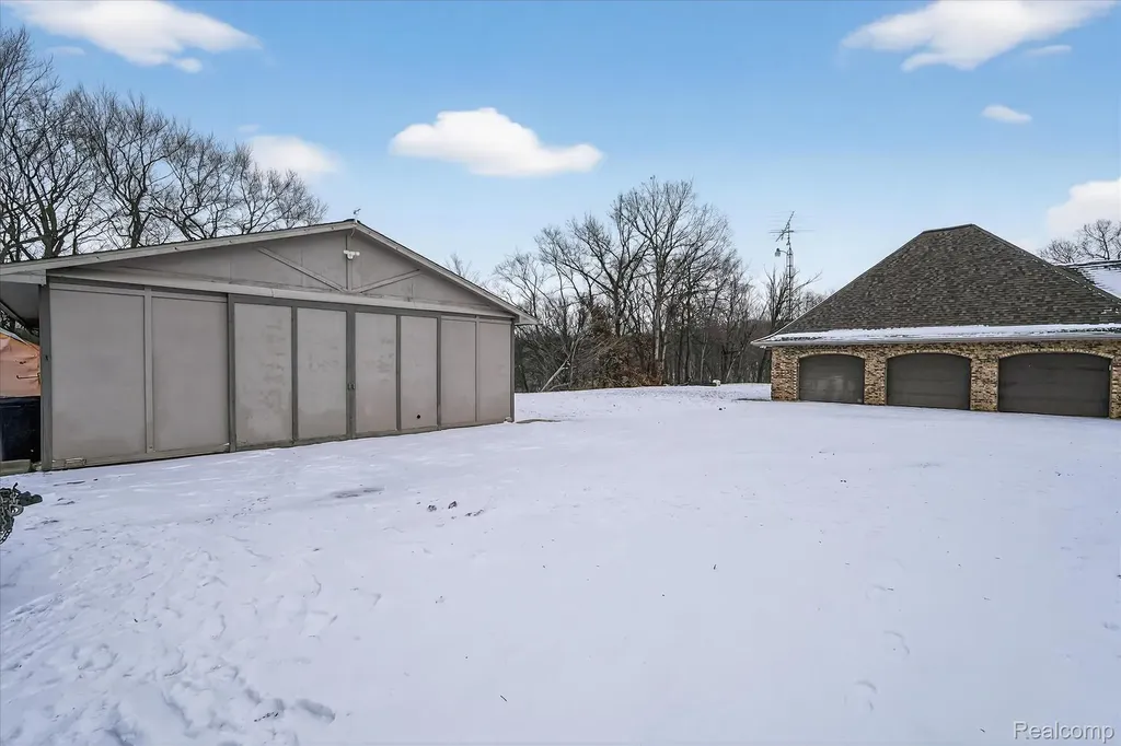 9505 E Atherton Road Davison Township MI 48423