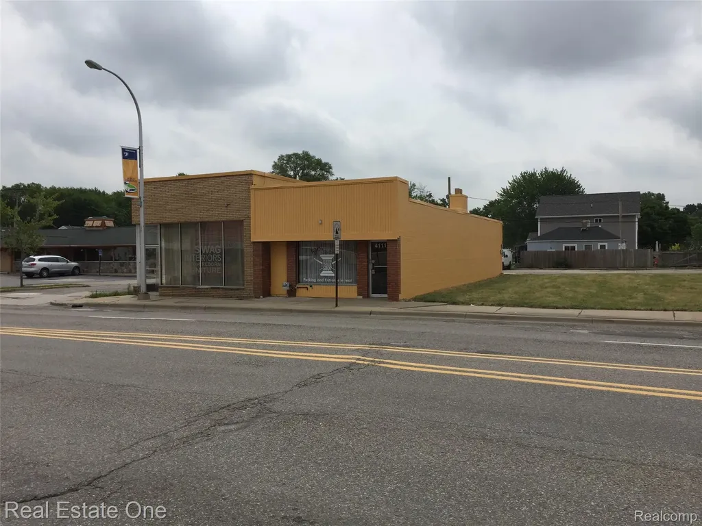 4111 12 Mile Road Berkley City MI 48072