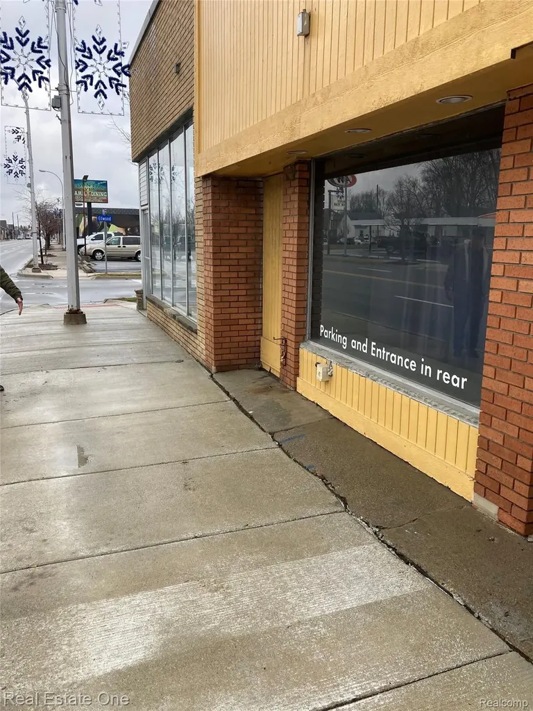 4111 12 Mile Road Berkley City MI 48072
