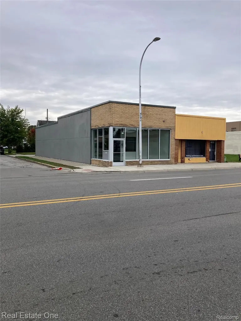 4105 12 Mile Road Berkley City MI 48072