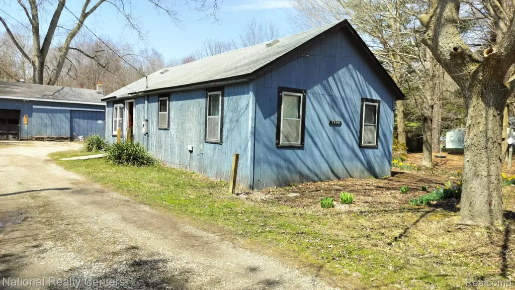 3309 Rabidue Clyde Township MI 48049
