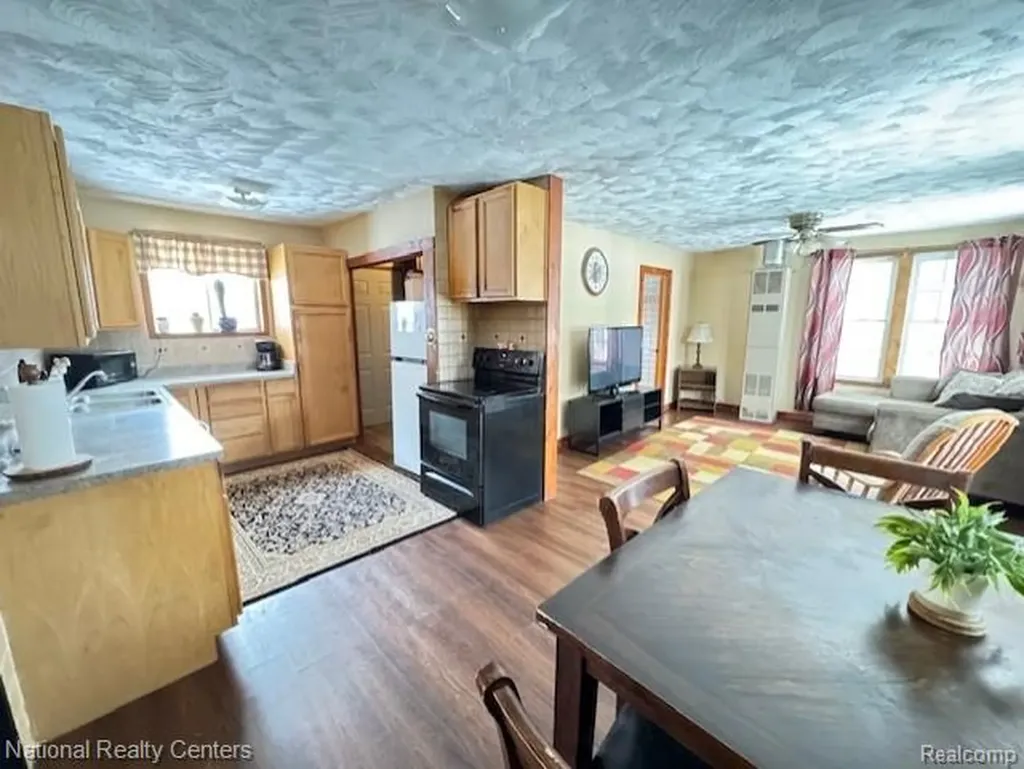 3309 Rabidue Clyde Township MI 48049