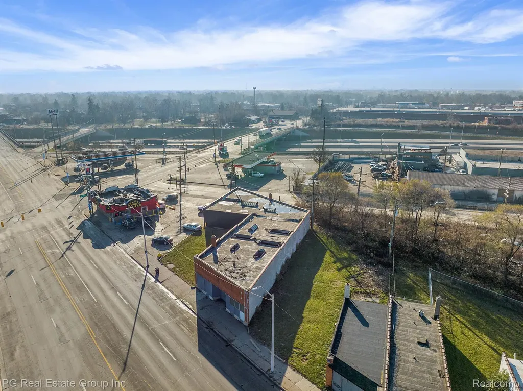13633 Grand River Avenue Detroit City MI 48227