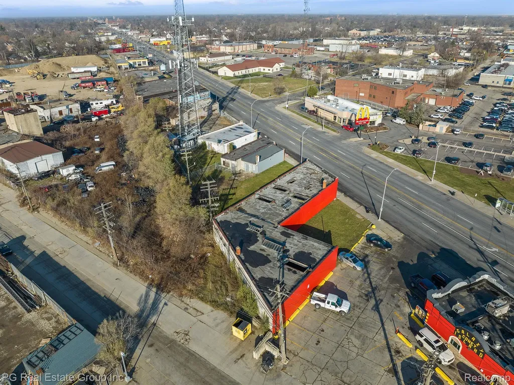 13633 Grand River Avenue Detroit City MI 48227