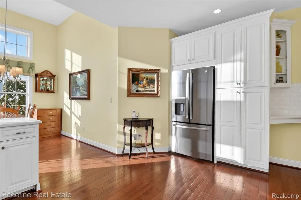 42896 Cardinal Way Novi City MI 48375