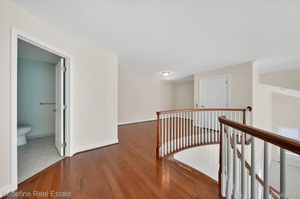 42896 Cardinal Way Novi City MI 48375