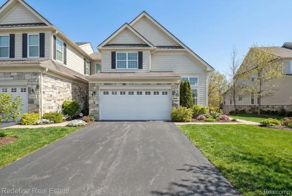 42896 Cardinal Way Novi City MI 48375