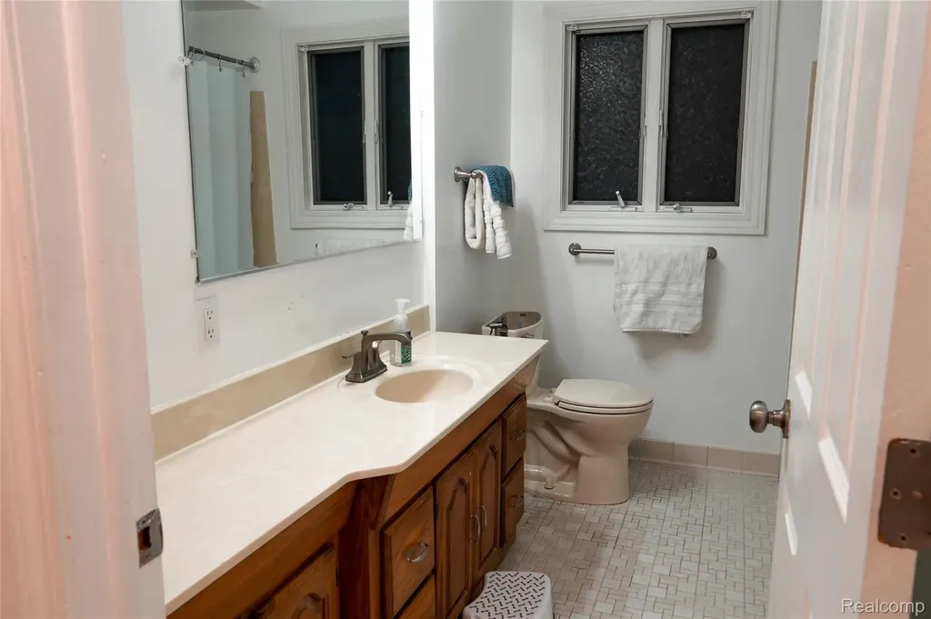 32564 Hazelwood Street Westland City MI 48186