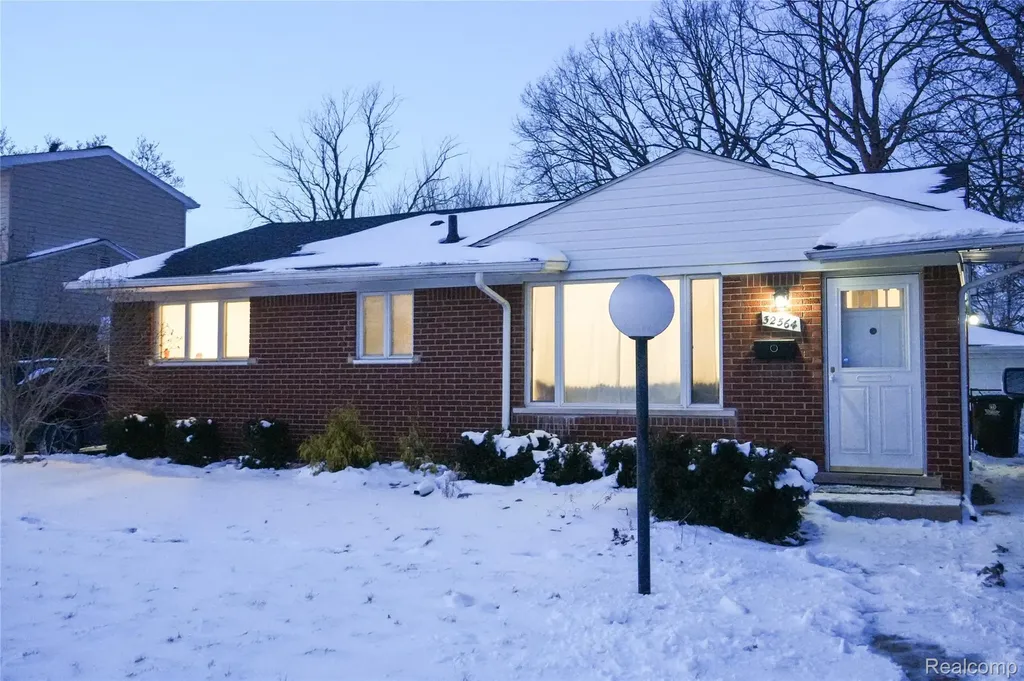 32564 Hazelwood Street Westland City MI 48186