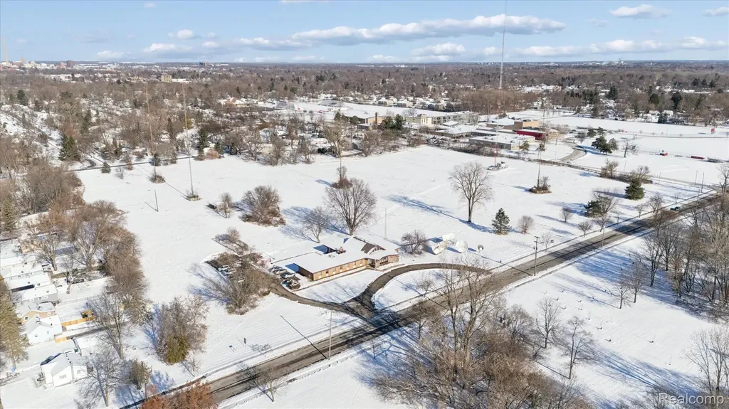600 W Cavanaugh Road Lansing City MI 48910