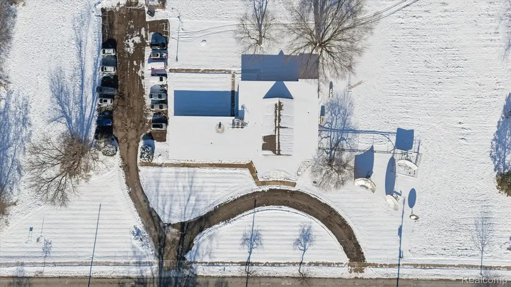 600 W Cavanaugh Road Lansing City MI 48910