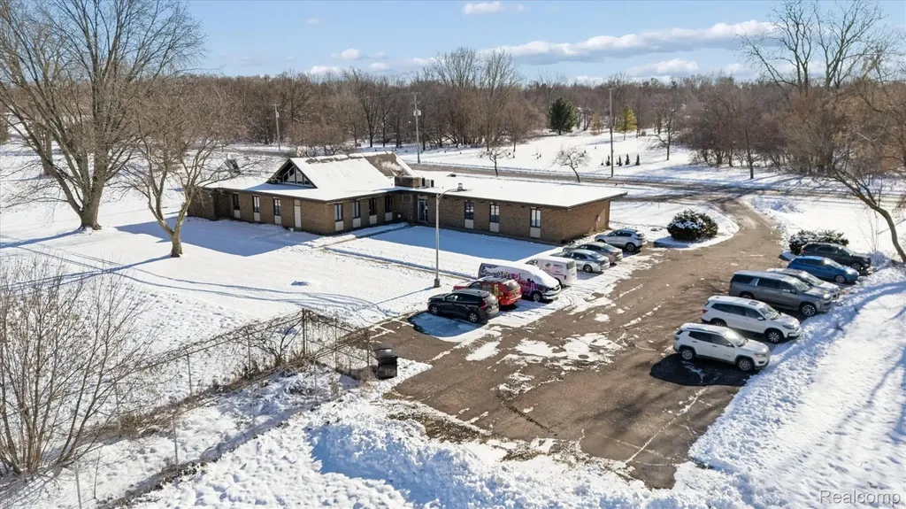 600 W Cavanaugh Road Lansing City MI 48910