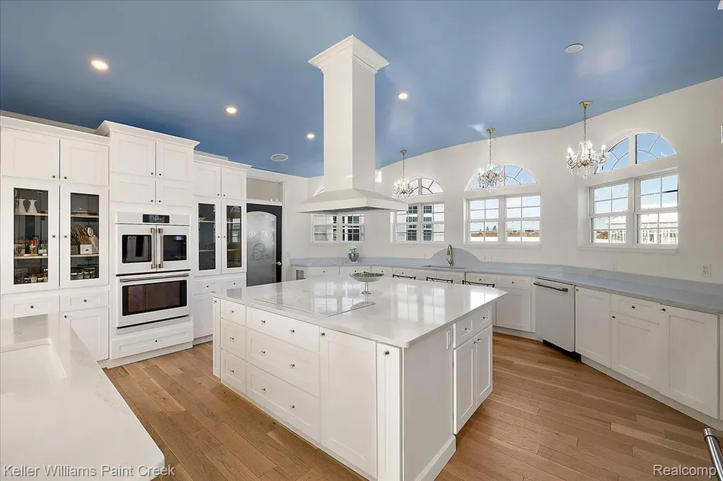 68050 Hillside Lane Washington Township MI 48095