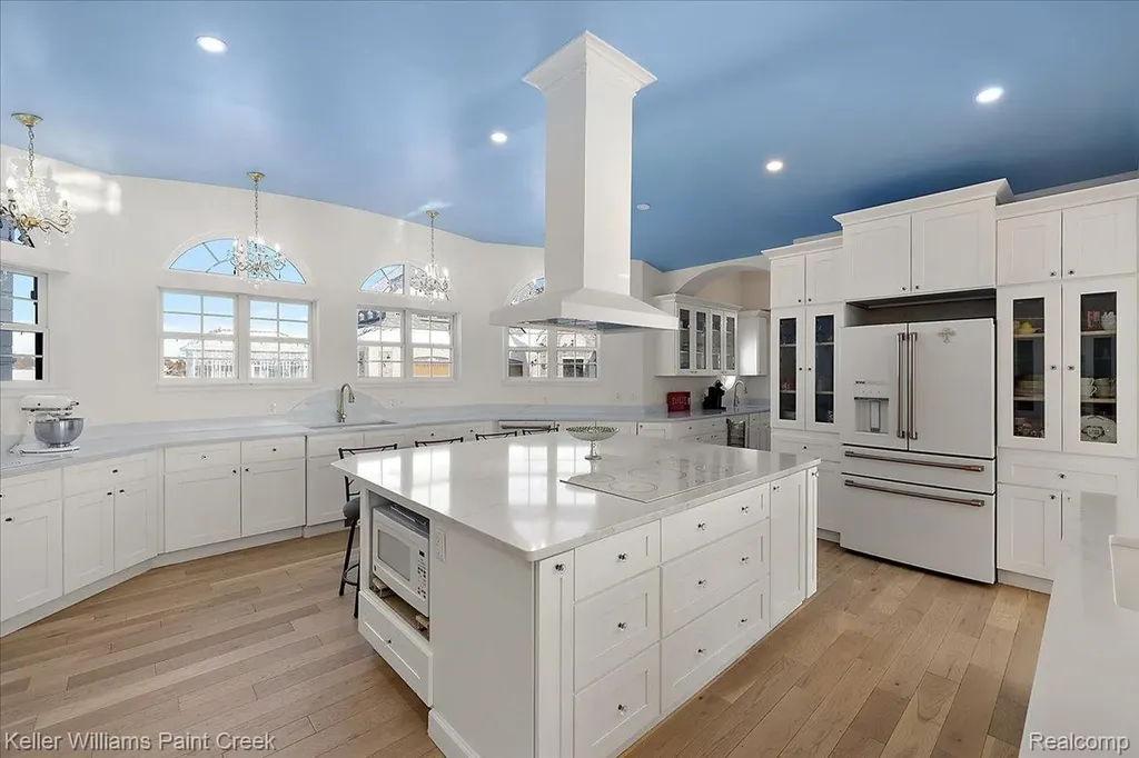 68050 Hillside Lane Washington Township MI 48095