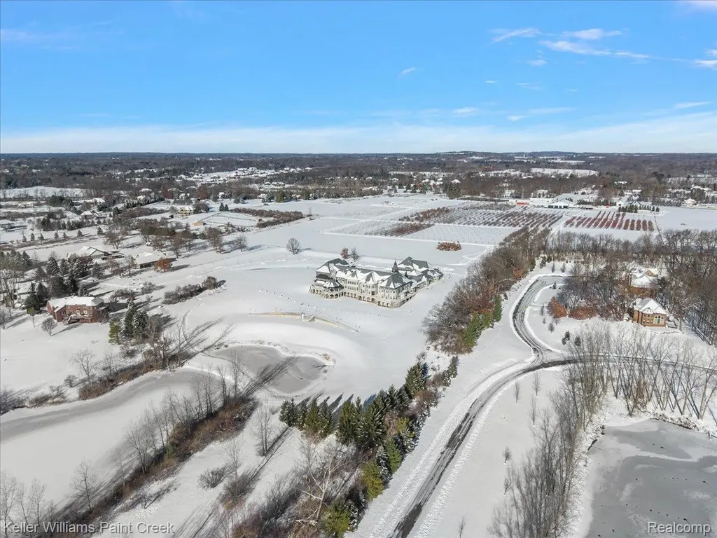 68050 Hillside Lane Washington Township MI 48095