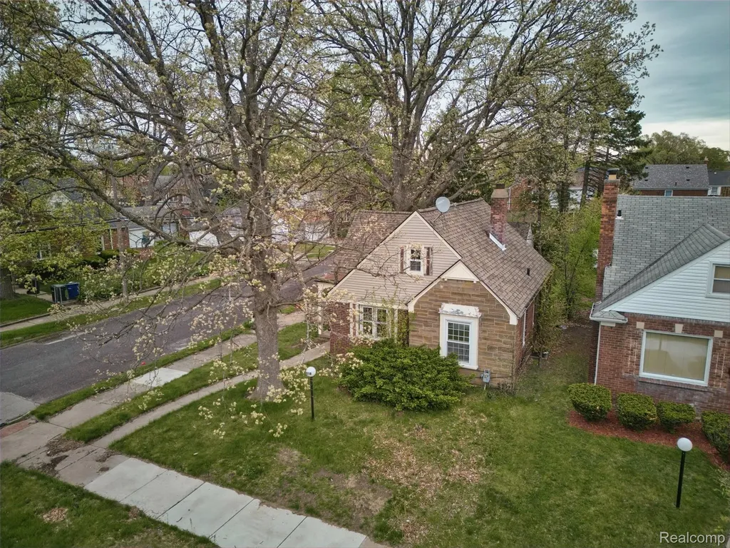18718 Snowden Street Detroit City MI 48235