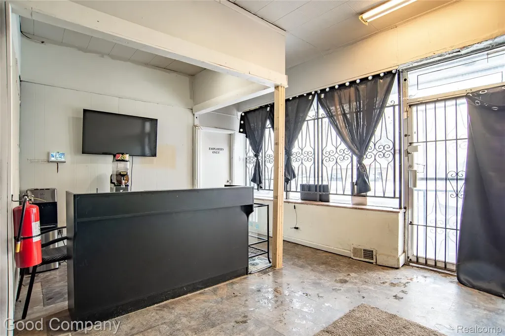 10717 W Mcnichols Road Detroit City MI 48221