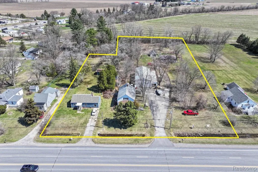 12181 Dixie Highway Birch Run Township MI 48415