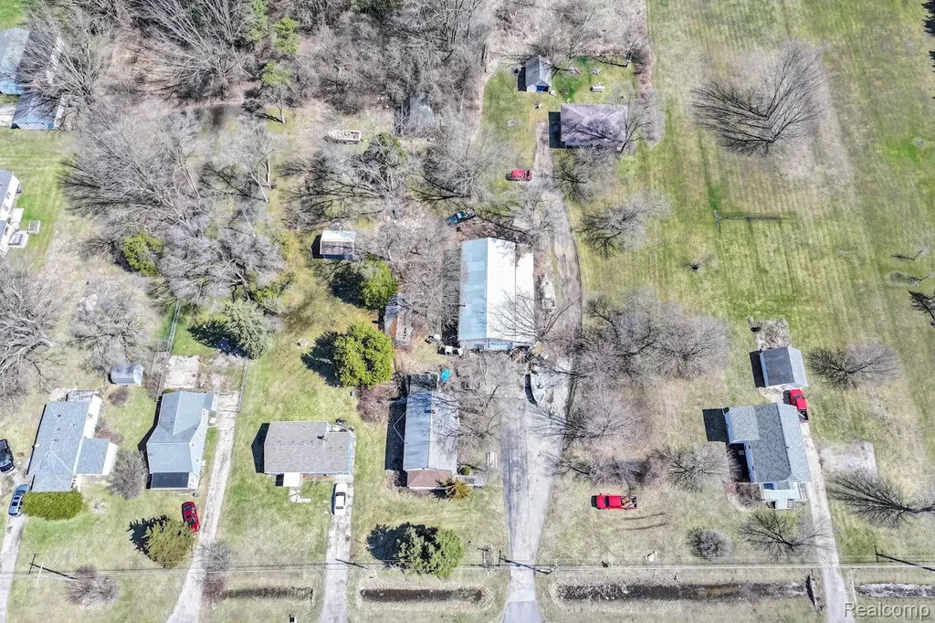 12181 Dixie Highway Birch Run Township MI 48415