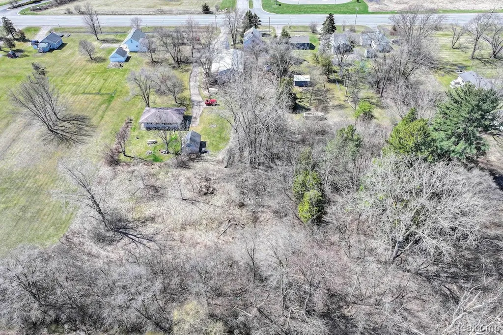 12181 Dixie Highway Birch Run Township MI 48415