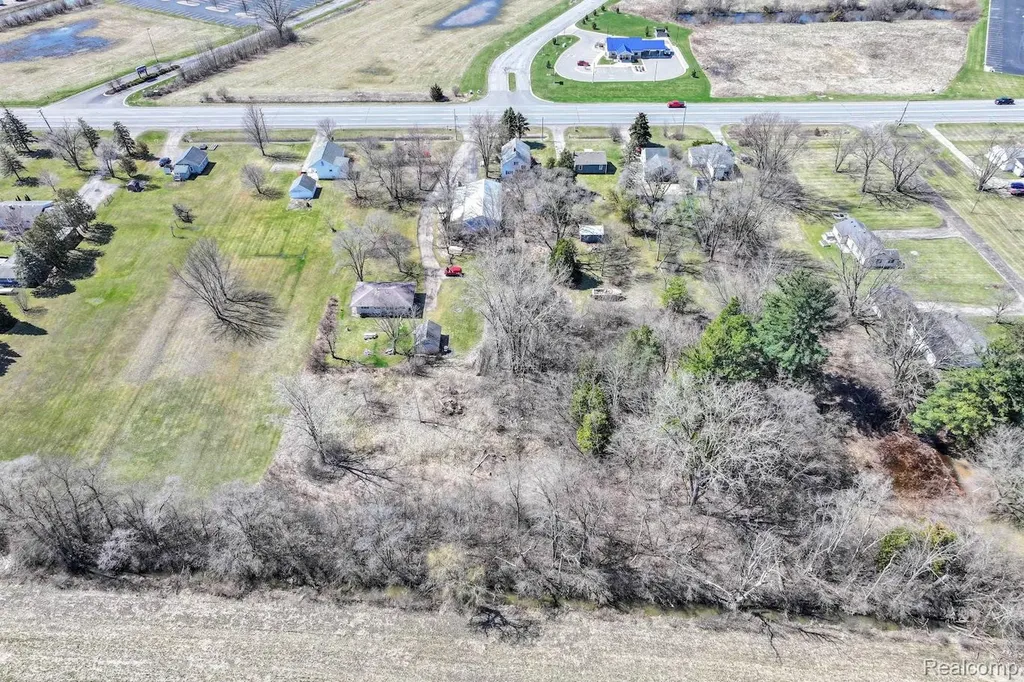 12181 Dixie Highway Birch Run Township MI 48415