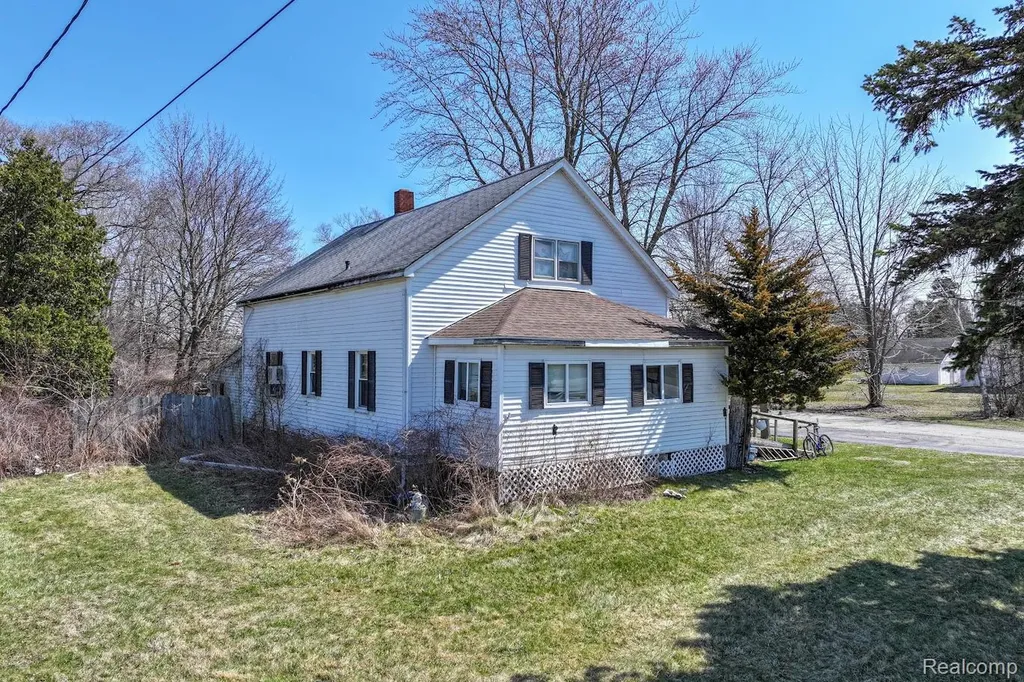 12181 Dixie Highway Birch Run Township MI 48415