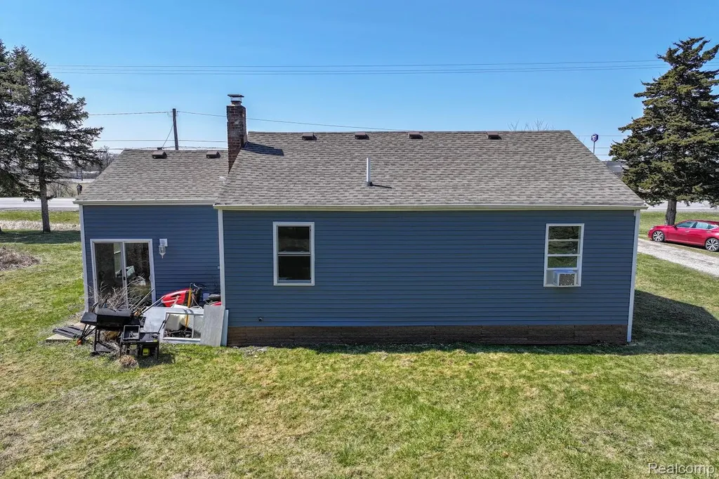 12181 Dixie Highway Birch Run Township MI 48415