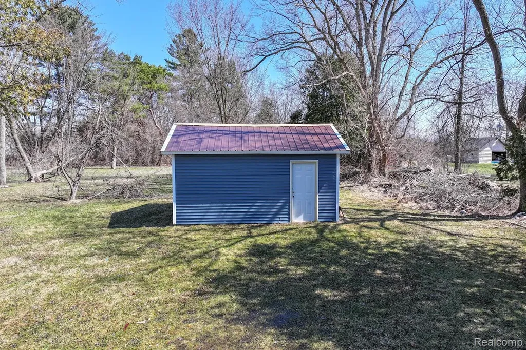 12181 Dixie Highway Birch Run Township MI 48415