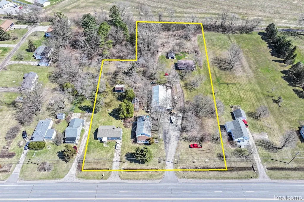 12181 Dixie Highway Birch Run Township MI 48415