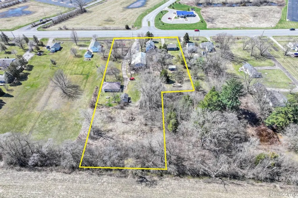 12181 Dixie Highway Birch Run Township MI 48415