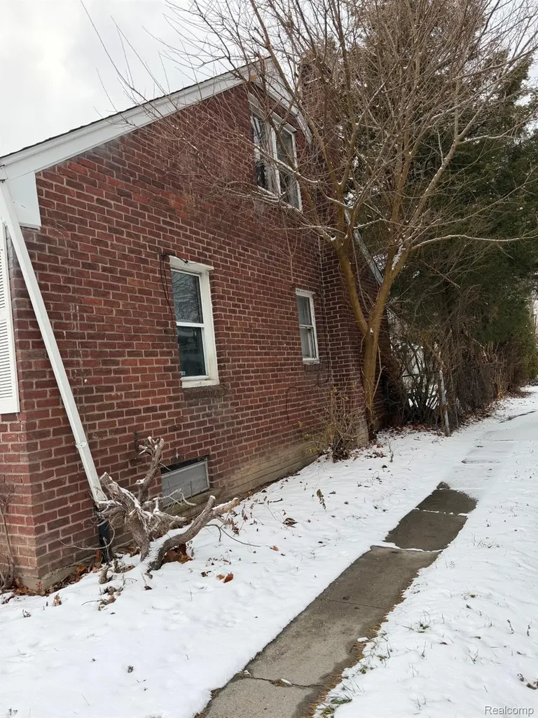 10643 Balfour Road Detroit City MI 48224