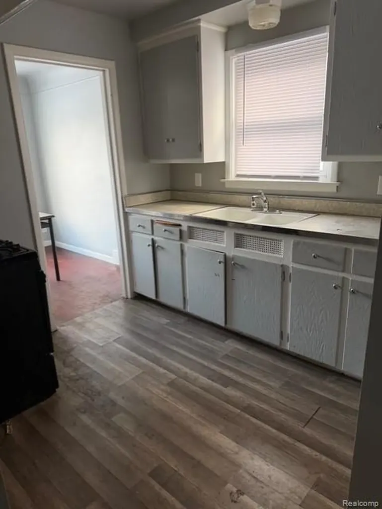 10643 Balfour Road Detroit City MI 48224