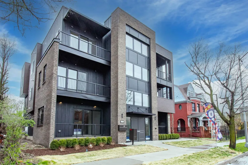 4130 Trumbull Street Detroit City MI 48208