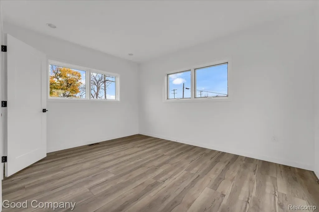 2801 16th Street Detroit City MI 48216