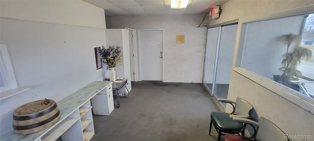 21910 Greenfield Road Oak Park City MI 48237