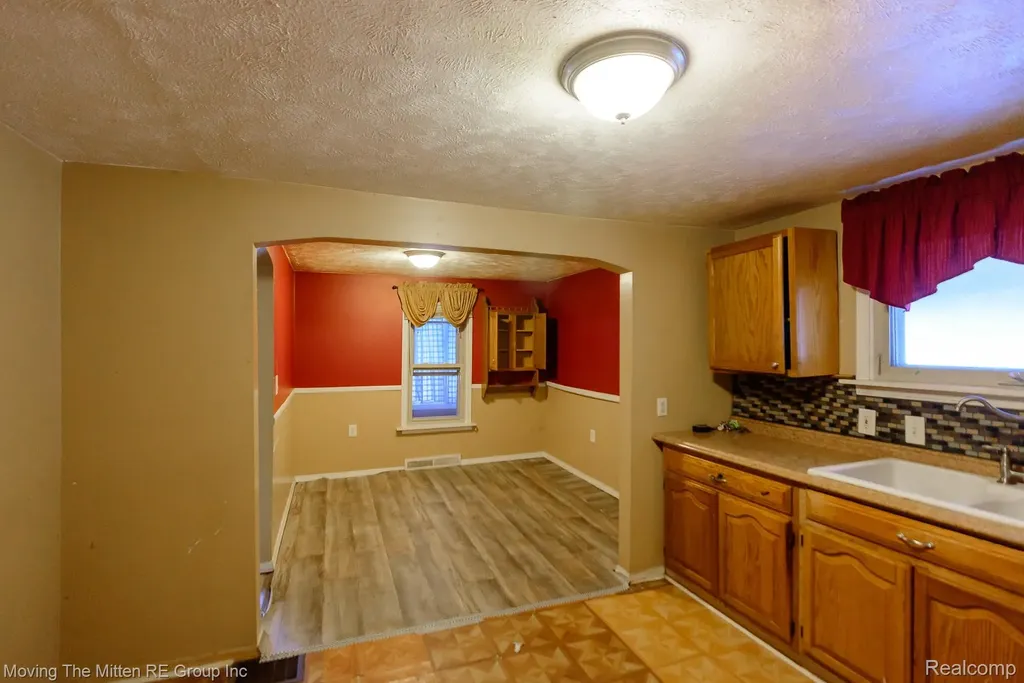 6198 Princess Street Taylor City MI 48180