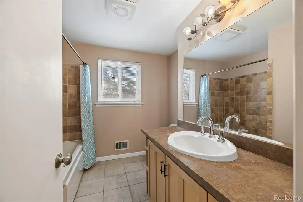 1451 Kenilworth Place Clawson City MI 48017