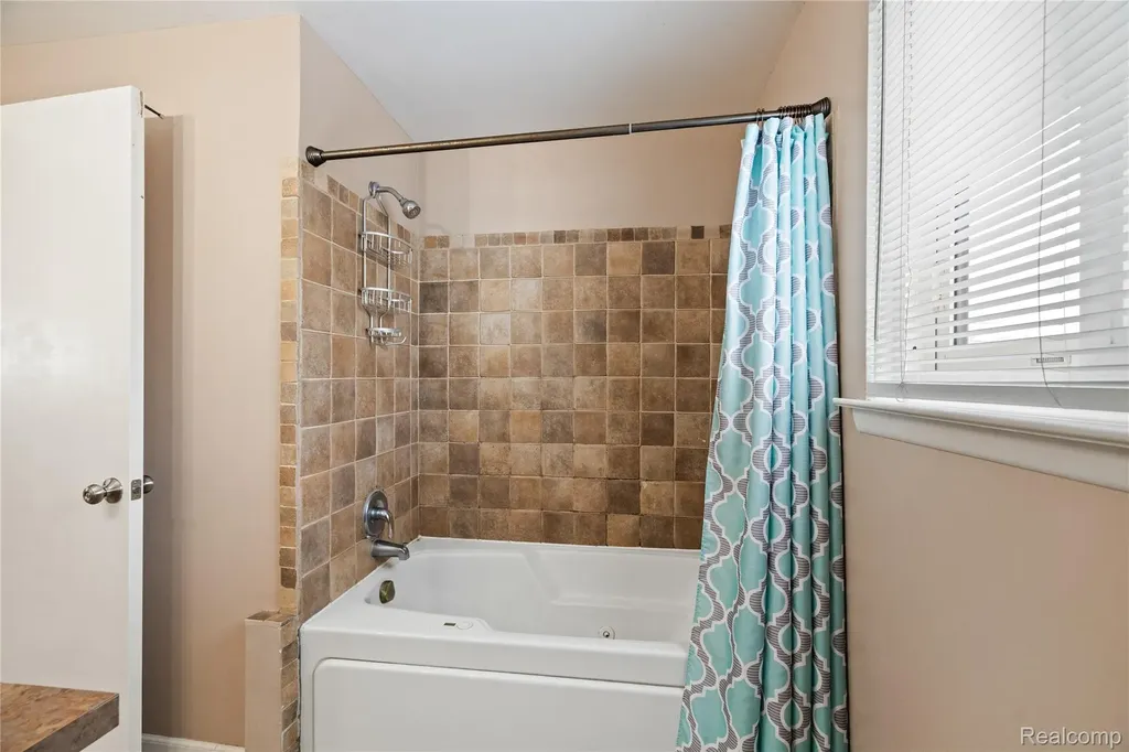 1451 Kenilworth Place Clawson City MI 48017