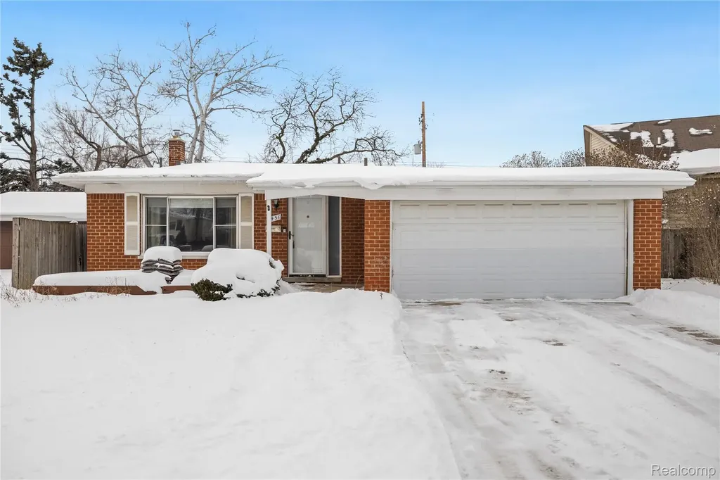 1451 Kenilworth Place Clawson City MI 48017