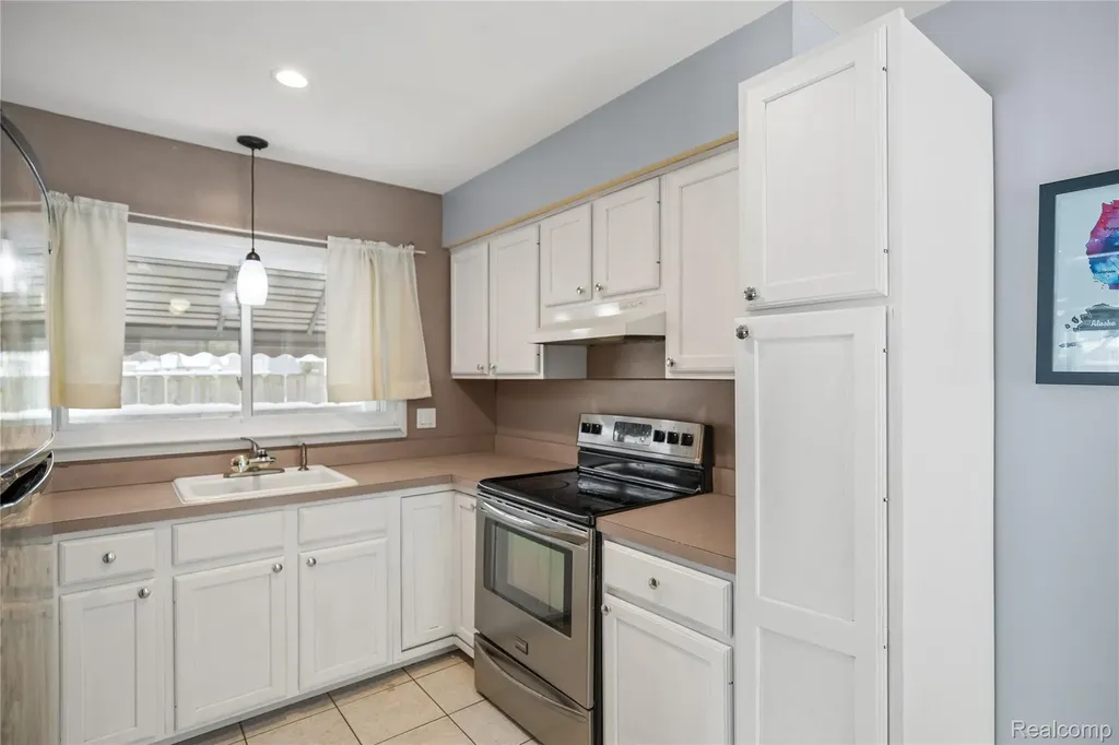 1451 Kenilworth Place Clawson City MI 48017