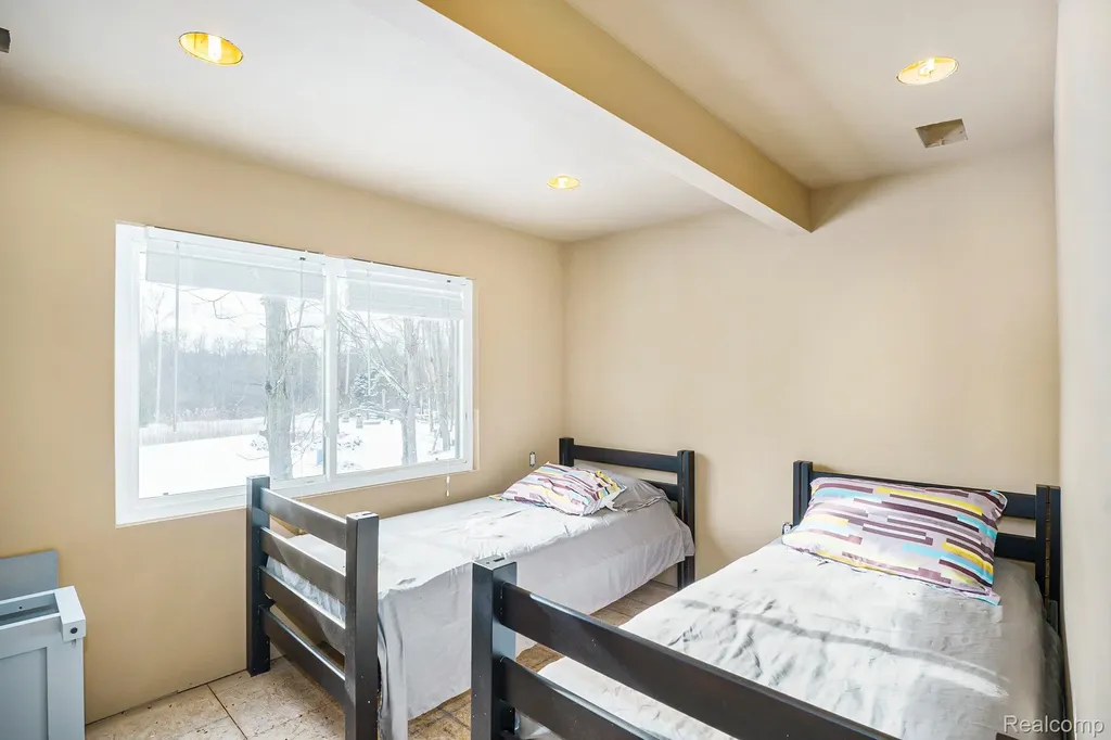 4661 S Sheridan Road Vassar Township MI 48768